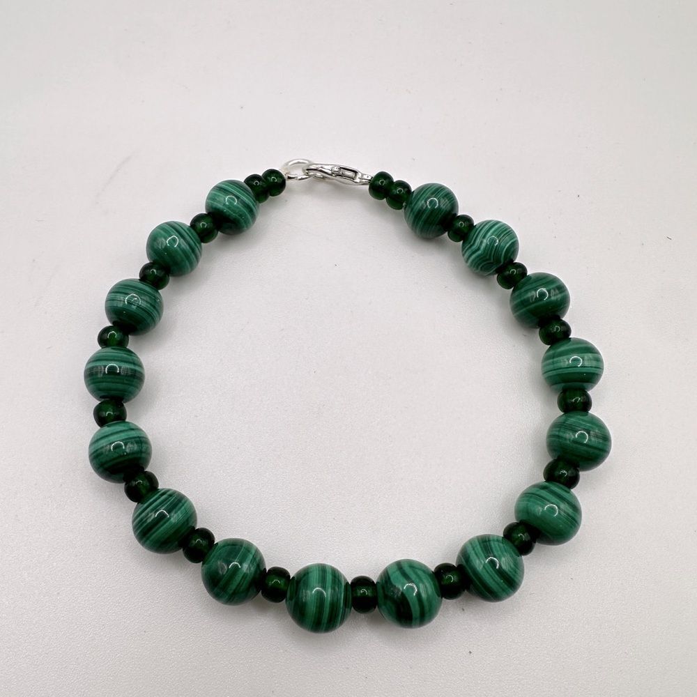 Genuine 8mm malachite beads and green‎ glass seed beads bracelet!